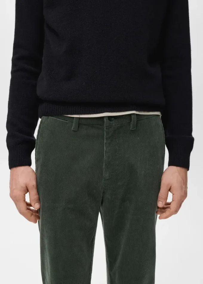 Pantalon slim en velours côtelé Pantalon slim en velours côtelé
