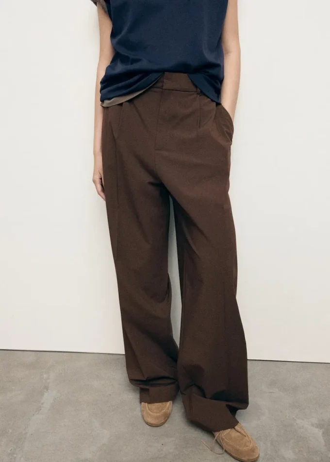 Pantalon taille basse à jambes larges Pantalon taille basse à jambes larges
