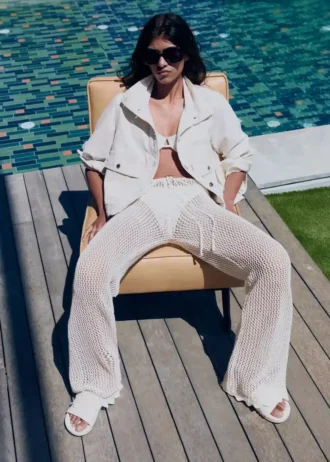 Pantalon évasé en crochet