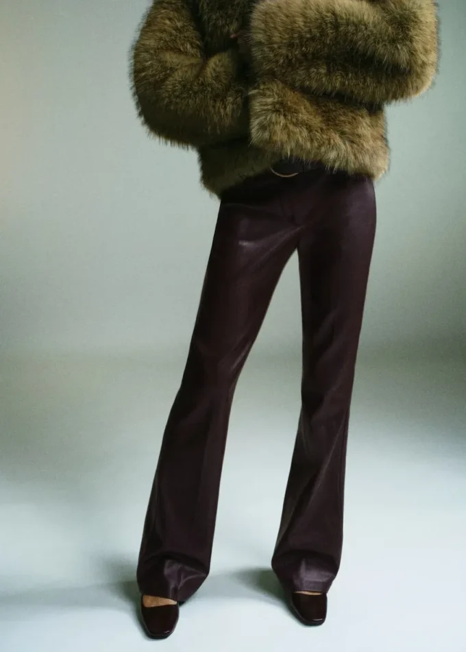 Pantalon évasé en simili cuir Pantalon évasé en simili cuir