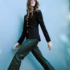 Pantalon évasé en simili cuir Pantalon évasé en simili cuir