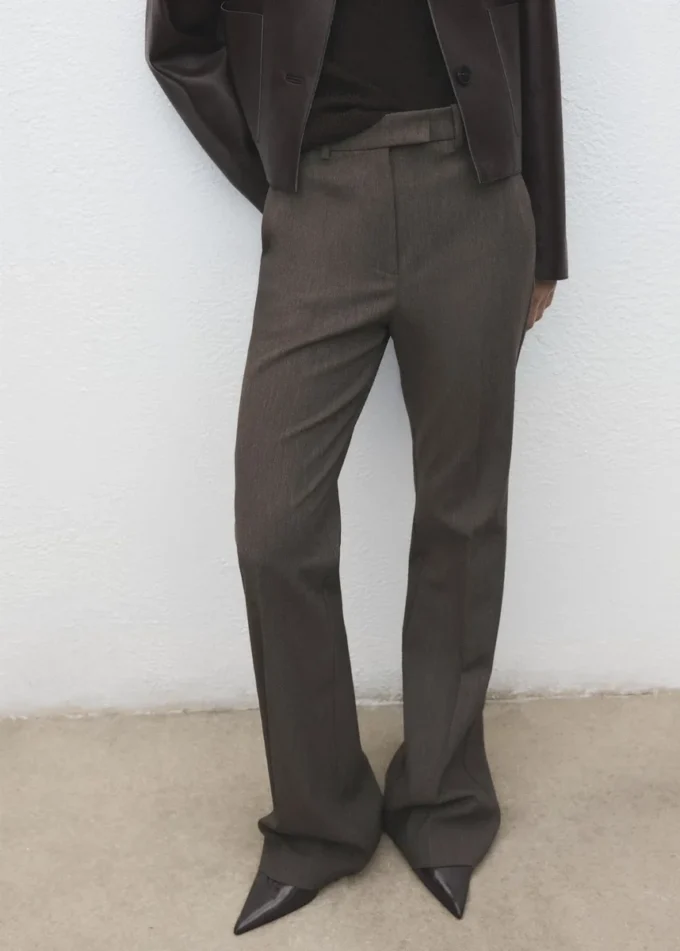 Pantalon évasé taille moyenne Pantalon évasé taille moyenne