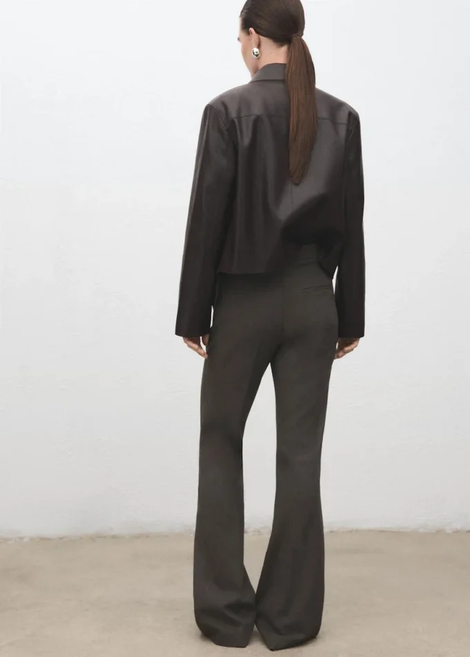 Pantalon évasé taille moyenne Pantalon évasé taille moyenne