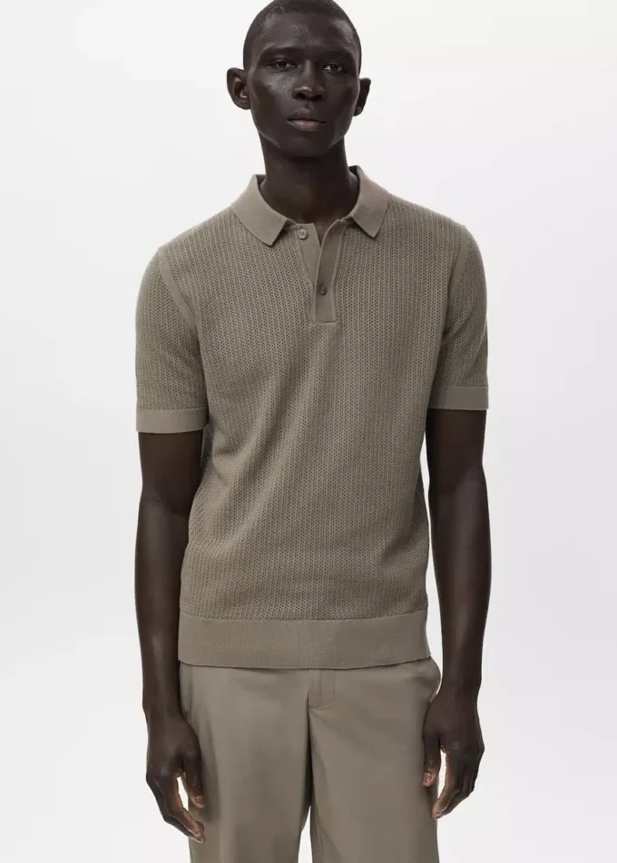 Polo en coton tricoté avec motif en dentelle Polo en coton tricoté avec motif en dentelle
