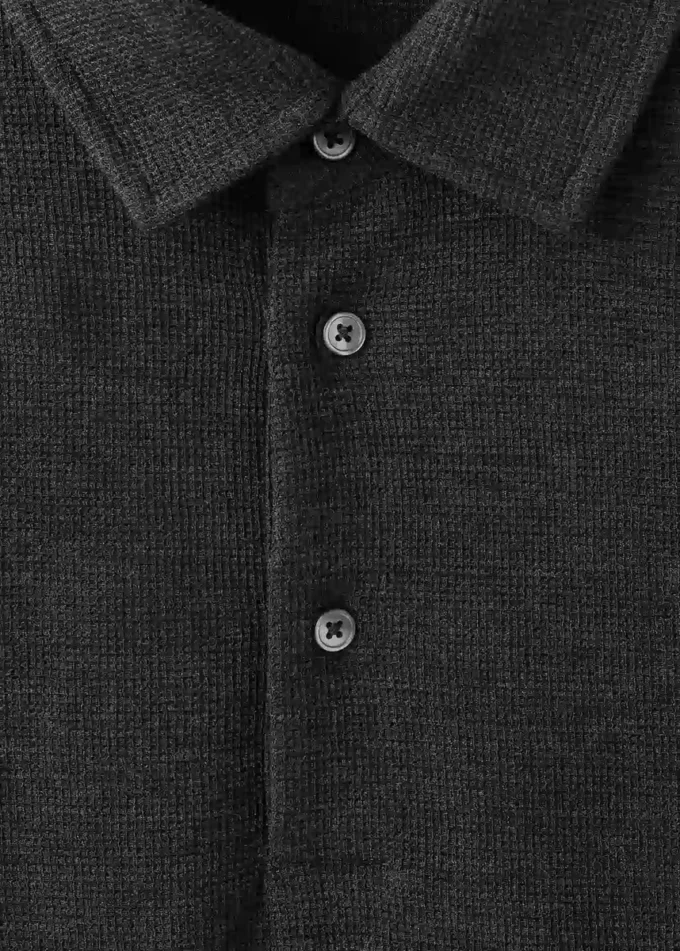 Polo en tricot structuré