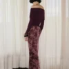 Pull ajusté avec encolure drapée