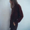 Pull à col en V avec écharpe Pull à col en V avec écharpe