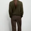 Pull à col roulé et boutons