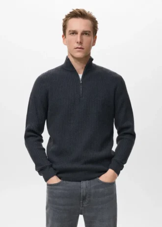 Pull côtelé avec col zippé