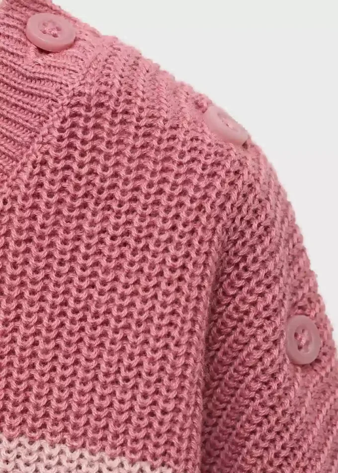 Pull en maille avec boutons Pull en maille avec boutons