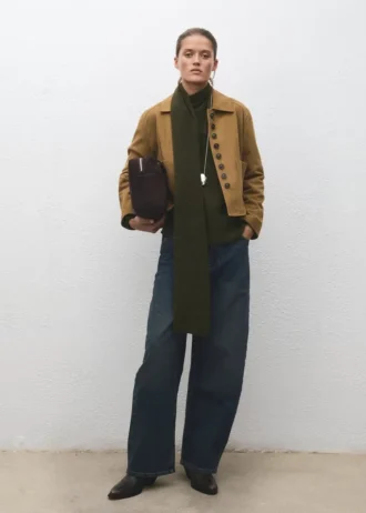 Pull en maille avec écharpe