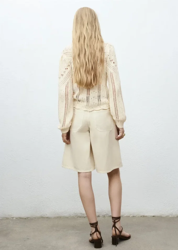 Pull en maille avec détails en dentelle