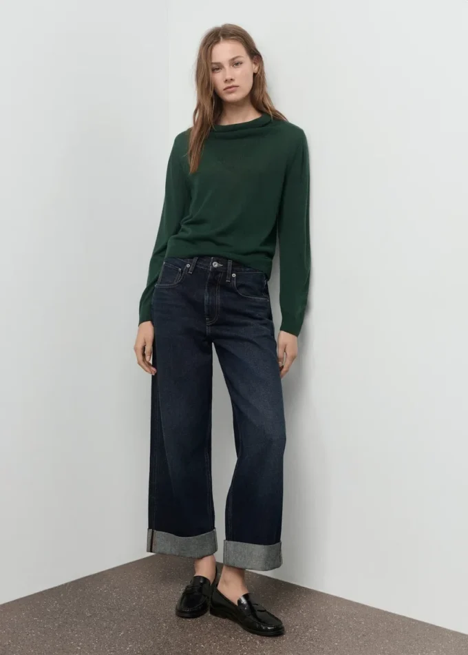 Pull en maille avec encolure drapée