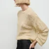 Pull en maille avec motif dentelle