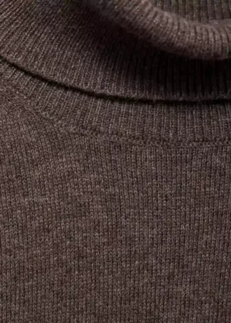 Pull en maille à col roulé