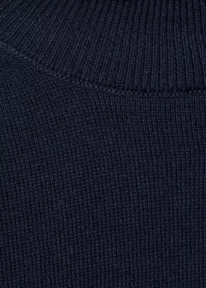 Pull en maille à col roulé