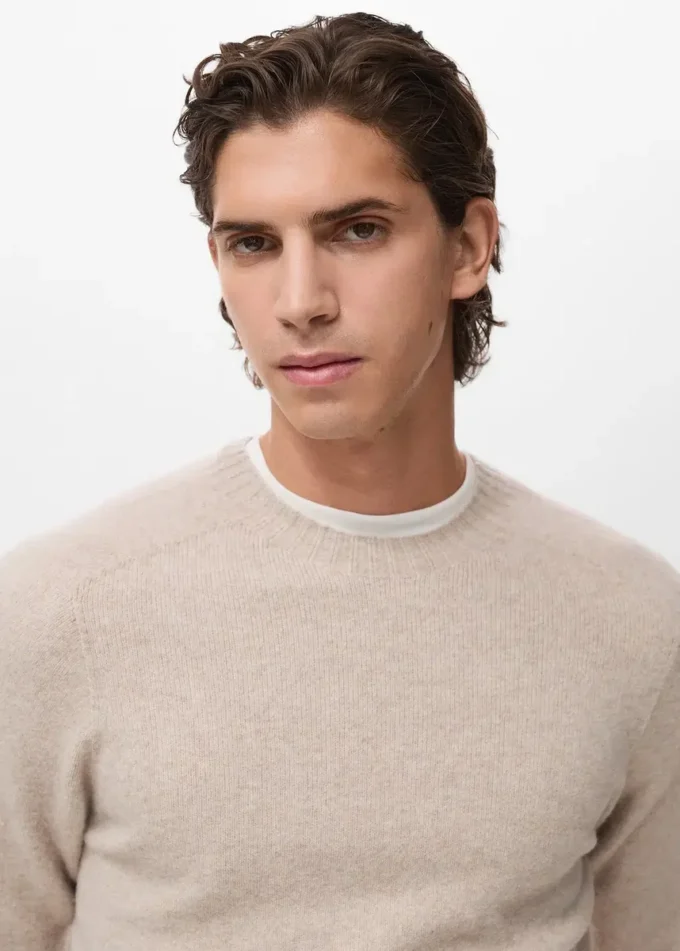 Pull en maille de laine mélangée