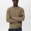 Pull en maille moyenne, coupe classique Pull en maille moyenne, coupe classique