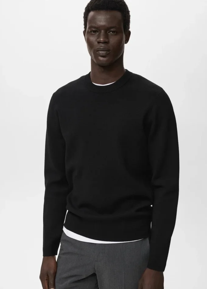 Pull en maille moyenne, coupe classique Pull en maille moyenne, coupe classique