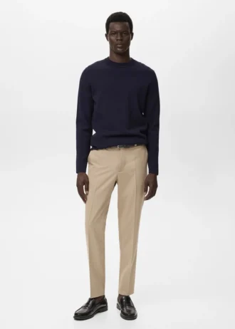 Pull en maille moyenne, coupe classique Pull en maille moyenne, coupe classique