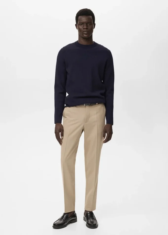 Pull en maille moyenne, coupe classique Pull en maille moyenne, coupe classique