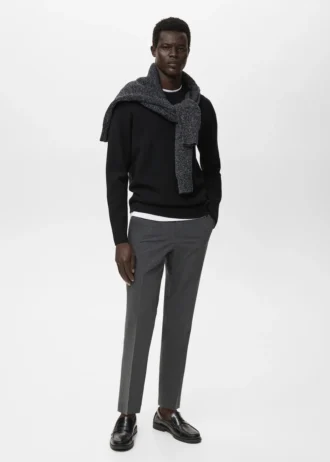 Pull en maille moyenne, coupe classique Pull en maille moyenne, coupe classique