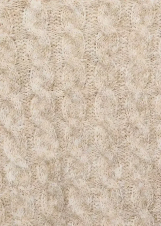Pull en maille torsadée