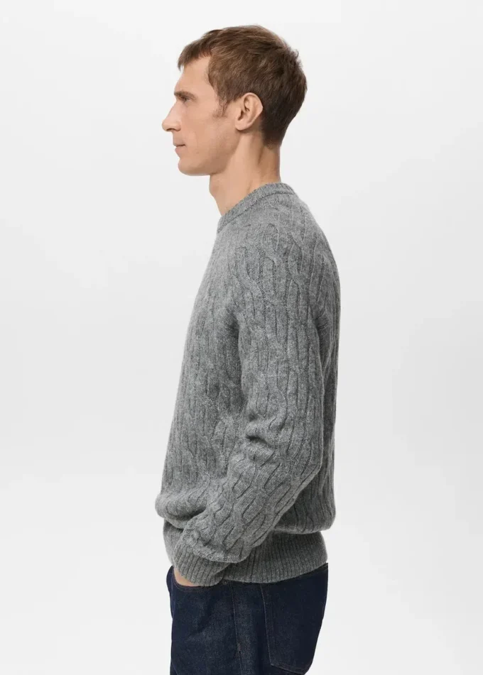 Pull en maille torsadée Pull en maille torsadée