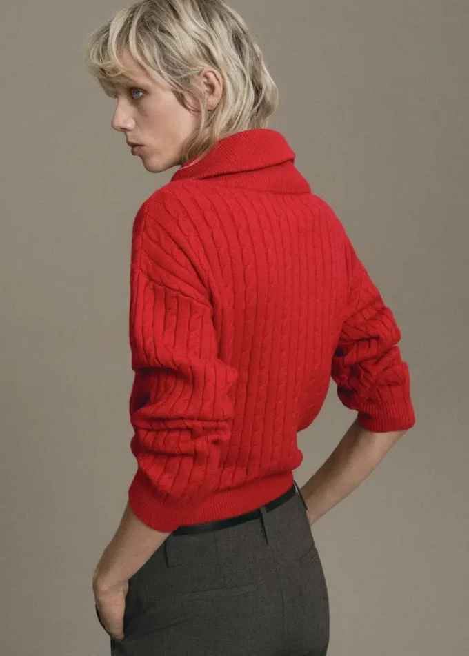 Pull en maille torsadée avec col zippé