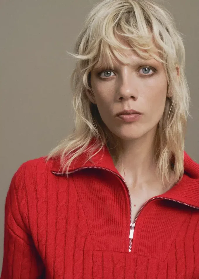 Pull en maille torsadée avec col zippé