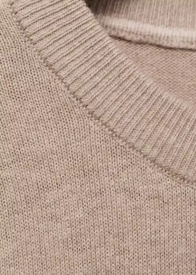 Pull essentiel en coton mélangé