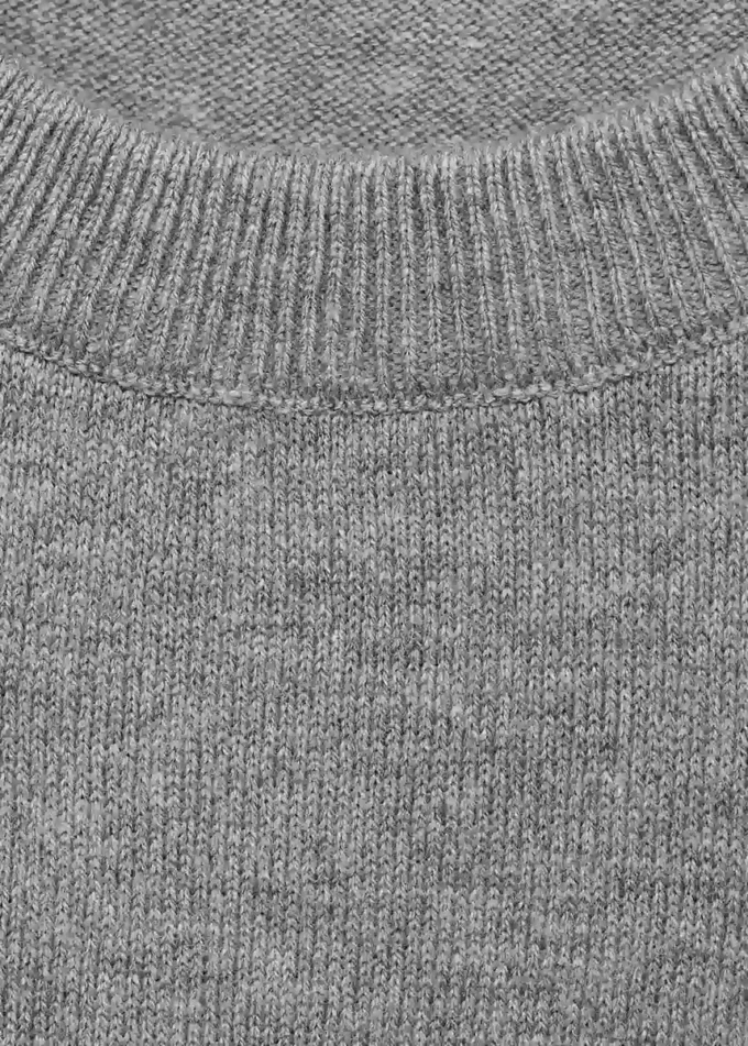 Pull essentiel en coton mélangé