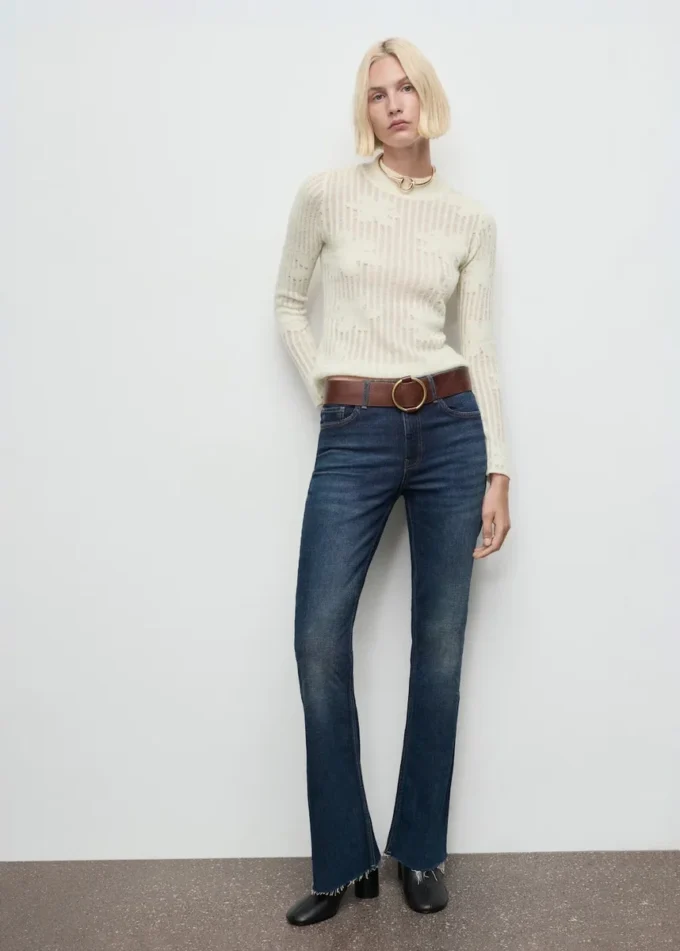 Pull floral en maille ajourée