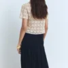 Pull à manches courtes en crochet