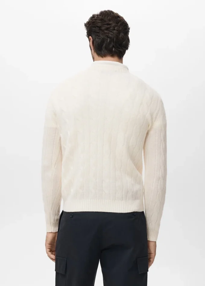 Pull tricoté 100 % laine Pull tricoté 100 % laine