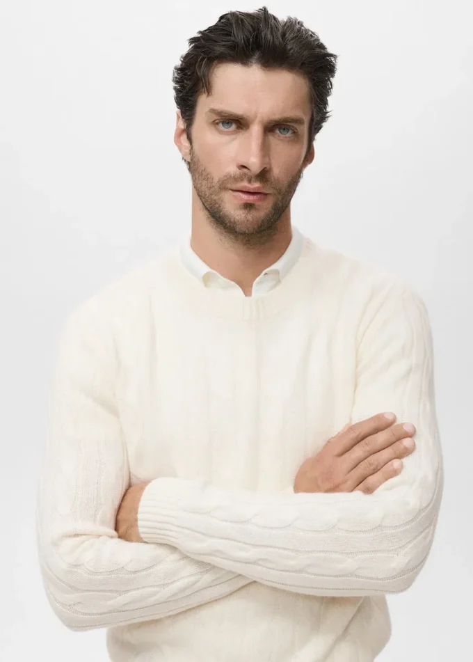 Pull tricoté 100 % laine Pull tricoté 100 % laine