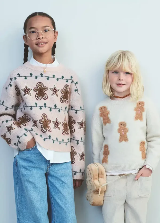 Pull tricoté à motif de Noël