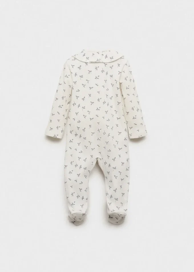 Pyjama à fleurs et col bébé