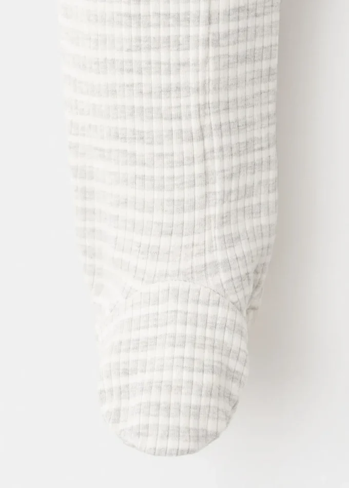 Pyjama une pièce à rayures