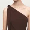 Robe asymétrique avec bretelles nouées Robe asymétrique avec bretelles nouées