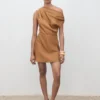 Robe asymétrique drapée Robe asymétrique drapée