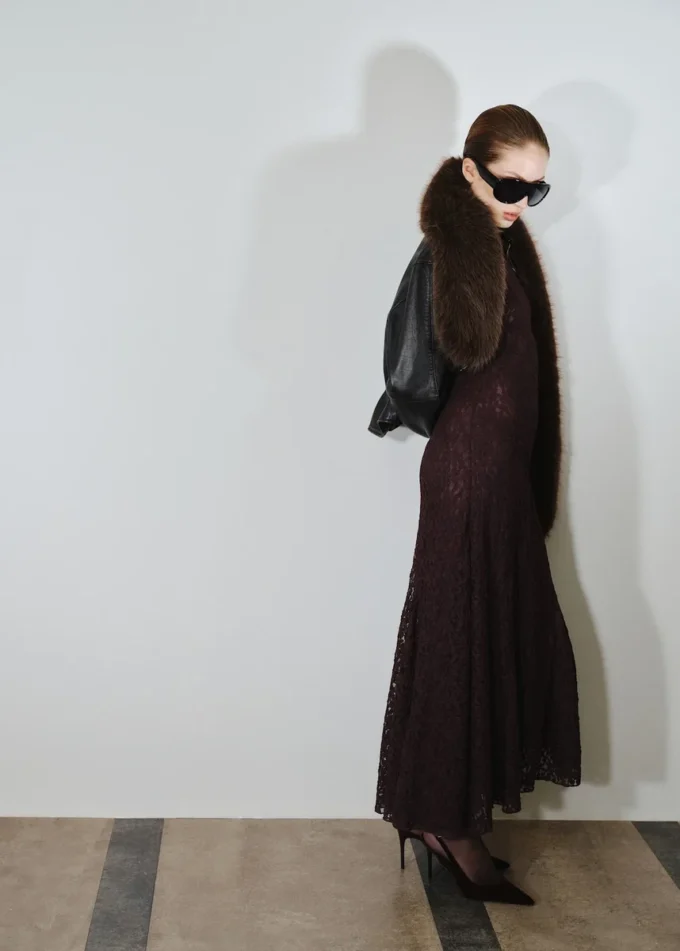 Robe asymétrique en dentelle Robe asymétrique en dentelle