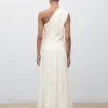 Robe asymétrique en maille combinée Robe asymétrique en maille combinée