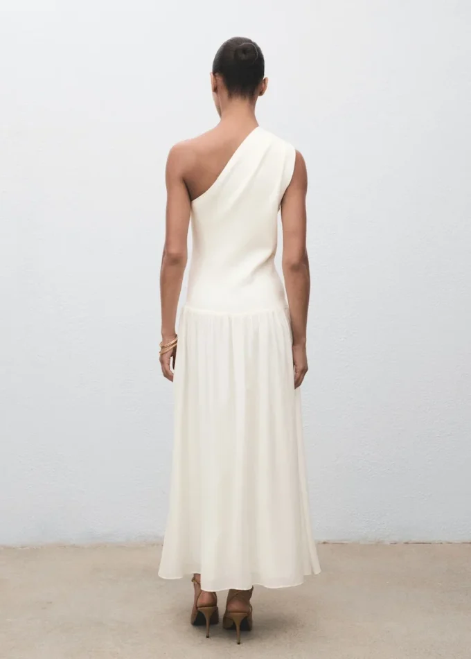 Robe asymétrique en maille combinée Robe asymétrique en maille combinée