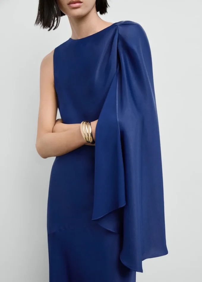 Robe asymétrique en satin Robe asymétrique en satin