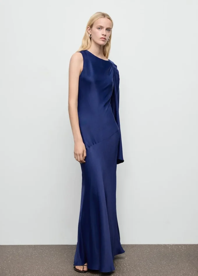 Robe asymétrique en satin Robe asymétrique en satin