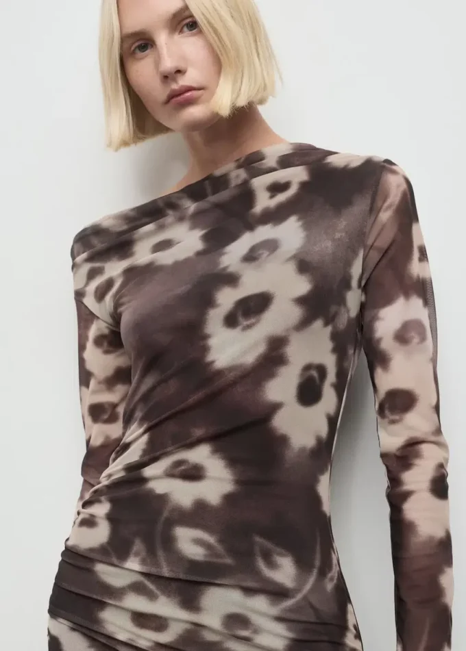 Robe asymétrique à imprimé floral Robe asymétrique à imprimé floral