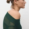 Robe asymétrique semi-transparente Robe asymétrique semi-transparente