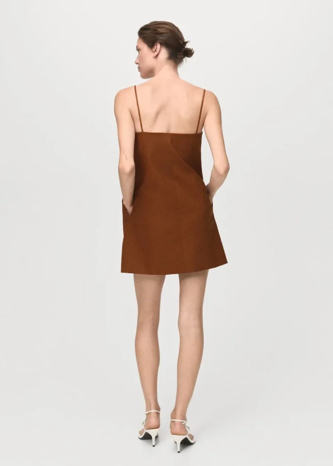 Robe avec encolure en nœud Robe avec encolure en nœud