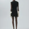 Robe avec poche cousue Robe avec poche cousue
